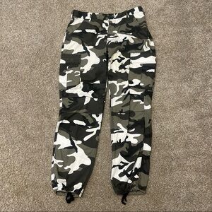 Rothco Military Camo White Gray Black Cargo Pants Men's Size Medium M Dance